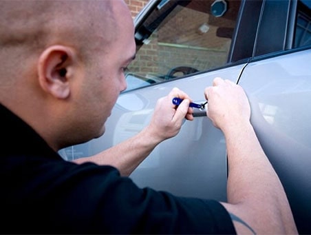 Вскрытие авто в Санкт-Петербурге